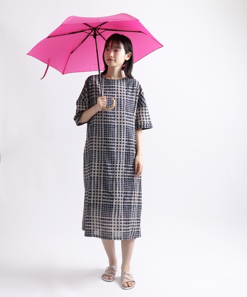 salle de bal（サルデバル）の「∴雨晴兼用 ボーダーかさ / ドットミニ折り畳み傘 竹手 ムジ/ドット 1311/1312（折りたたみ傘・レディース・ネイビー/レッド/ホワイト系その他/ホワイト系その他3/ブラック/ホワイト系その他2/オフホワイト/ピンク/ピンク系その他・FREE）」の15枚目の写真