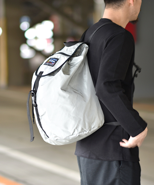 Tough Traveler（タフトラベラー）の「【Tough Traveler / タフトラベラー】Simple Le Pear（バックパック/リュック・メンズ・ブラック/レッド/オリーブ/シルバー/イエロー/カーキブラウン/バーガンディー/ロイヤルブルー・FREE）」の14枚目の写真