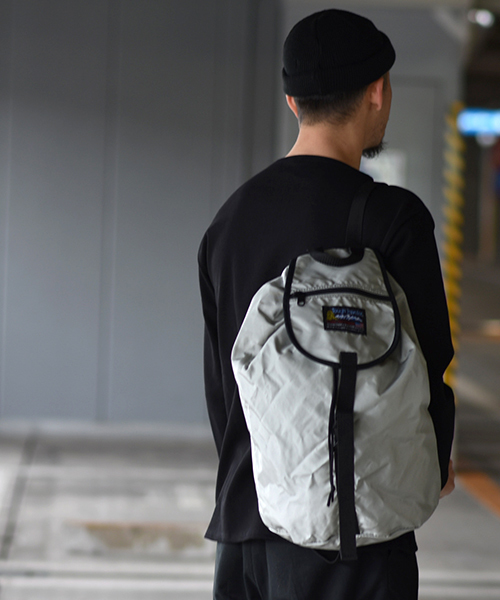 Tough Traveler（タフトラベラー）の「【Tough Traveler / タフトラベラー】Simple Le Pear（バックパック/リュック・メンズ・ブラック/レッド/オリーブ/シルバー/イエロー/カーキブラウン/バーガンディー/ロイヤルブルー・FREE）」の15枚目の写真