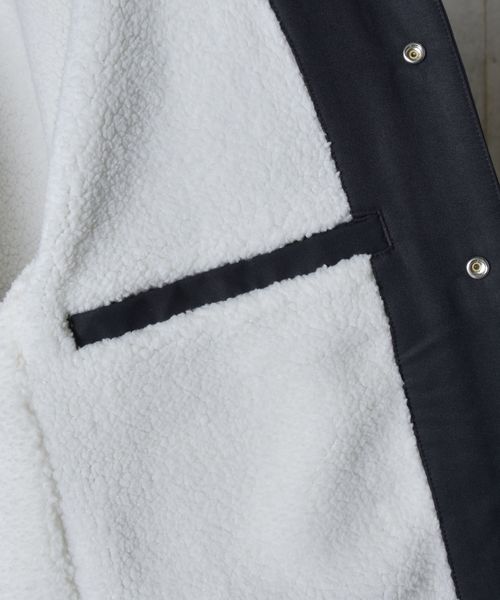 Champion（チャンピオン）の「Champion×SHIPS JET BLUE: 別注 スリーブロゴプリント コーチジャケット◇（ブルゾン・メンズ・ブラック/ブラウン/ネイビー・SMALL/MEDIUM/LARGE）」の14枚目の写真