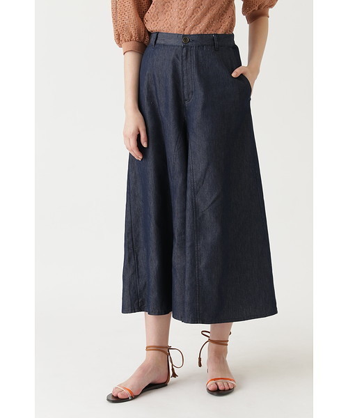 JILL STUART(ジルスチュアート)の「◆ローラデニムフレアパンツ(その他パンツ・レディース・ブルー・2/0/4)」の1枚目の写真