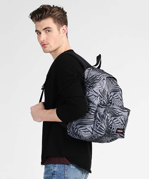 EASTPAK(イーストパック )の「PADDED PAK'R BRIZE 18AW デイパック(バックパック/リュック)」|ブラック