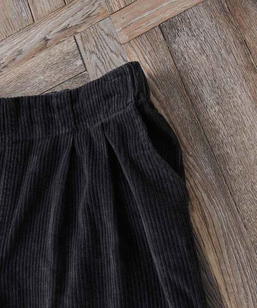 classicalelf（クラシカルエルフ）の「コーデュロイワイドパンツ（その他パンツ・レディース・ブラック/グレー/モカ/ベージュ/アイボリー・SMALL/MEDIUM/LARGE/X-LARGE）」の7枚目の写真