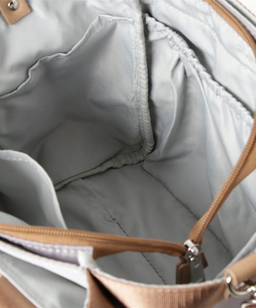 Legato Largo（レガートラルゴ）の「【Legato Largo】レガートラルゴ 撥水加工10ポケットミドルトートバッグ（ショルダーバッグ・レディース・ライトグレー/グレー/ブラック/オリーブ/ベージュ・FREE）」の7枚目の写真