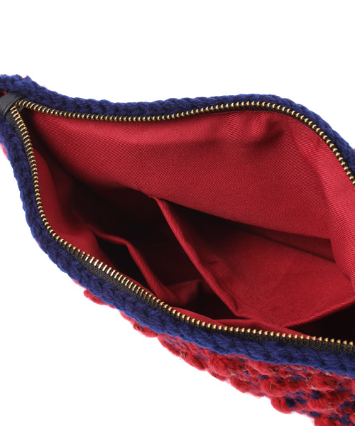 Another Edition（アナザーエディション）の「AE Ponpon CLT（クラッチバッグ・レディース・ブラック/レッド・フリー）」の6枚目の写真