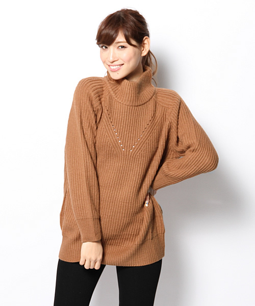 ROSE BUD（ローズバッド）の「【カタログ掲載】LK-132109 TURTLE/N L/S TUNIC（ニット/セーター・レディース・アイボリー/キャメル/ネイビー・ONE SIZE）」の3枚目の写真