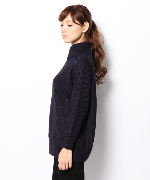 ROSE BUD（ローズバッド）の「【カタログ掲載】LK-132109 TURTLE/N L/S TUNIC（ニット/セーター・レディース・アイボリー/キャメル/ネイビー・ONE SIZE）」の5枚目の写真