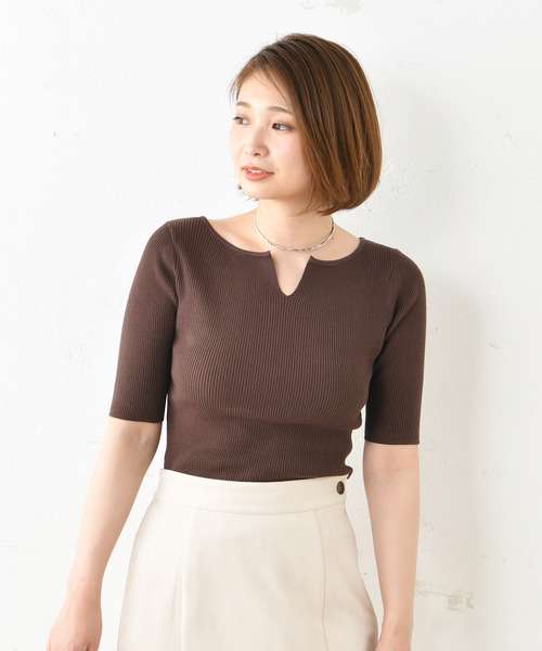 DouDou(ドゥドゥ)の「5分袖2WAYプルオーバー(ニット/セーター・レディース・オフホワイト/ブラック/ダークブラウン/グレイッシュベージュ・FREE)」の15枚目の写真