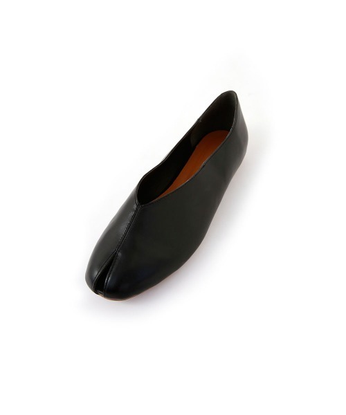 marjour（マージュール）の「TOE SLIT PUMPS（パンプス・レディース・ブラック/ゴールド・38/36/37）」の14枚目の写真