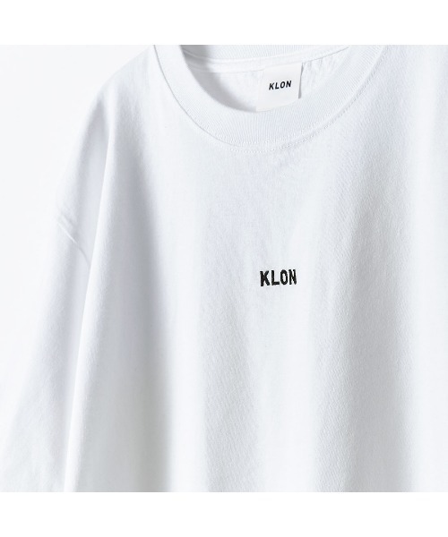 KLON(クローン)の「KLON STYLE OFF Tshirts LOGO WHITE(Tシャツ/カットソー・レディース・ホワイト・S/M/L/XL)」の2枚目の写真