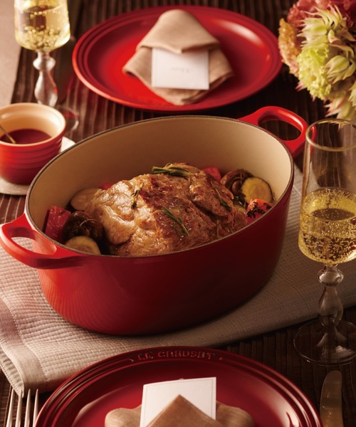 Le Creuset（ルクルーゼ）の「ココット・オーバル 25cm ラベンダー 