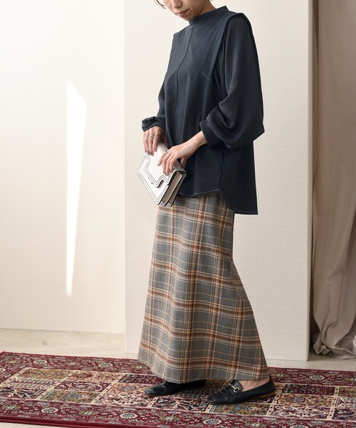 Eimee Law（エイミーロウ）の「モックネックギャザースリーブTOPS（シャツ/ブラウス・レディース・ブラック/アイボリー・38）」の10枚目の写真