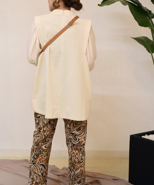 Eimee Law（エイミーロウ）の「モックネックギャザースリーブTOPS（シャツ/ブラウス・レディース・ブラック/アイボリー・38）」の21枚目の写真