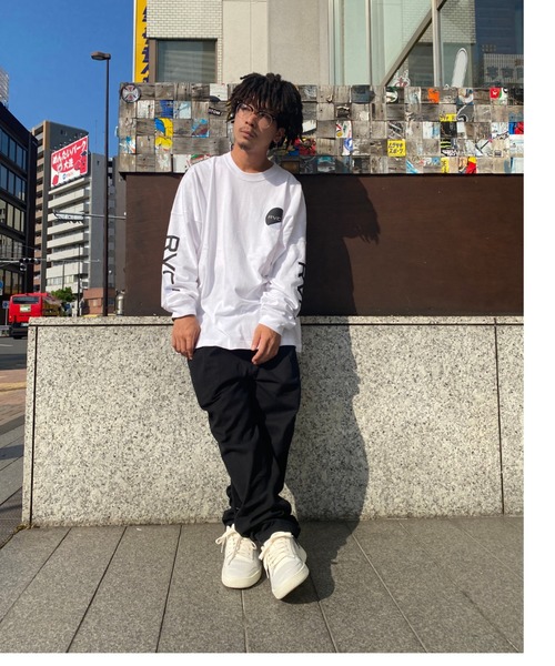 RVCA（ルーカ）の「RVCA/ルーカ ビッグシルエット　プリントロンT　 BA042-059（Tシャツ/カットソー・メンズ・ホワイト/ネイビー/ブラック・S/M/L）」の9枚目の写真