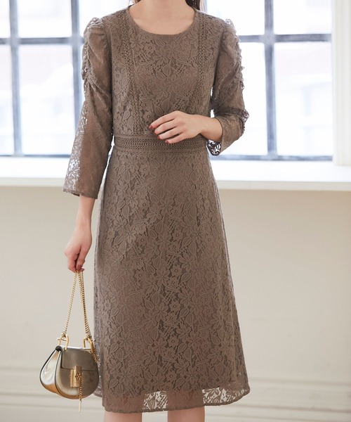 tocco closet(トッコ クローゼット)の「総レースパワショルワンピース(ワンピース・レディース・ブラウン/グレイッシュブルー・M)」の1枚目の写真