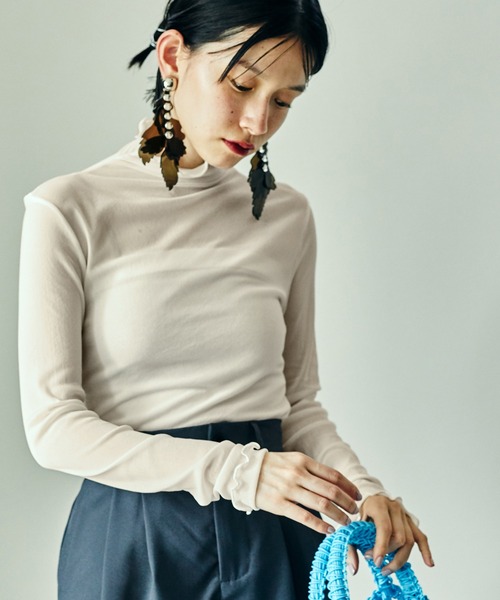 ECRIRE（エクリール）の「シースルーカットソー（Tシャツ/カットソー・レディース・ブラック/ブラウン/オフホワイト/グリーン/グレー/ベージュ/ブルー/ダークブラウン/ダークグレー/ピンク・フリー）」の8枚目の写真