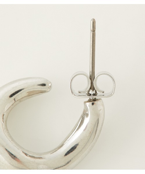 AZUL by moussy（アズールバイマウジー）の「HORN METAL MINI EARRINGS／ホーンメタルミニイヤリング（ピアス（両耳用）・レディース・シルバー/ゴールド系その他・FREE）」の15枚目の写真