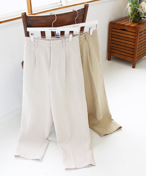 MODE ROBE(モードローブ)の「センタープレスコットンパンツ(その他パンツ・レディース・ベージュ/アイボリー・FREE)」の6枚目の写真
