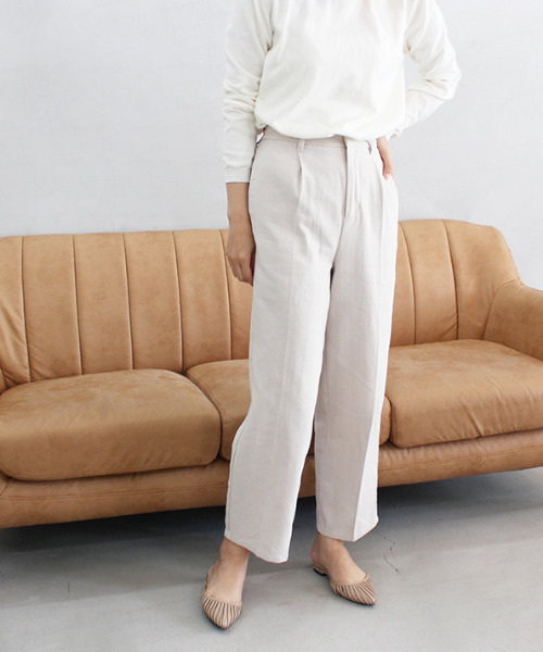 MODE ROBE(モードローブ)の「センタープレスコットンパンツ(その他パンツ・レディース・ベージュ/アイボリー・FREE)」の19枚目の写真