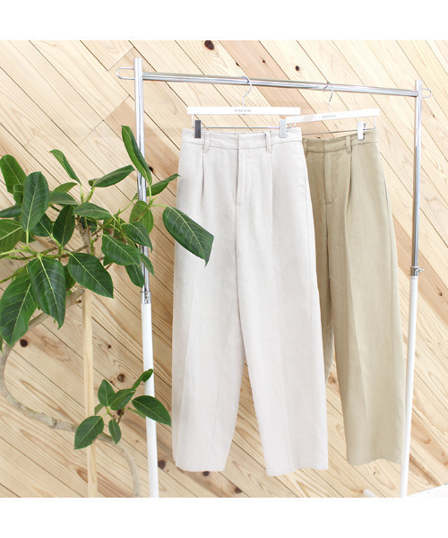 MODE ROBE(モードローブ)の「センタープレスコットンパンツ(その他パンツ・レディース・ベージュ/アイボリー・FREE)」の7枚目の写真