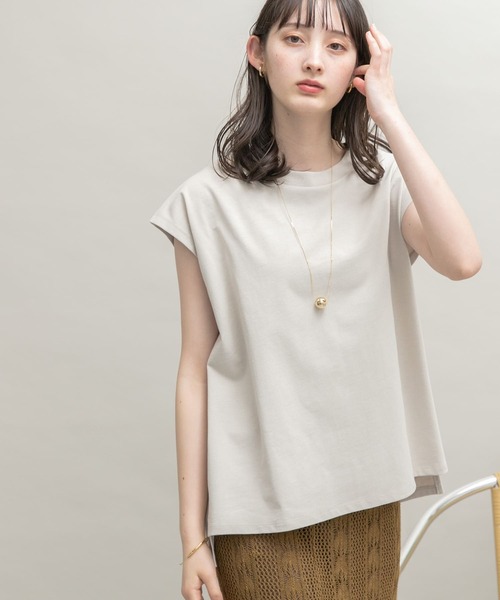 UR Lab.（アーバンリサーチラボ）の「UR Lab.　ICESUMMER フレンチスリーブタックTシャツ（Tシャツ/カットソー・レディース・ブラック/カーキ/ライトブルー/オフホワイト/ダークブラウン/オレンジ/ライトベージュ/イエロー・FREE）」の4枚目の写真