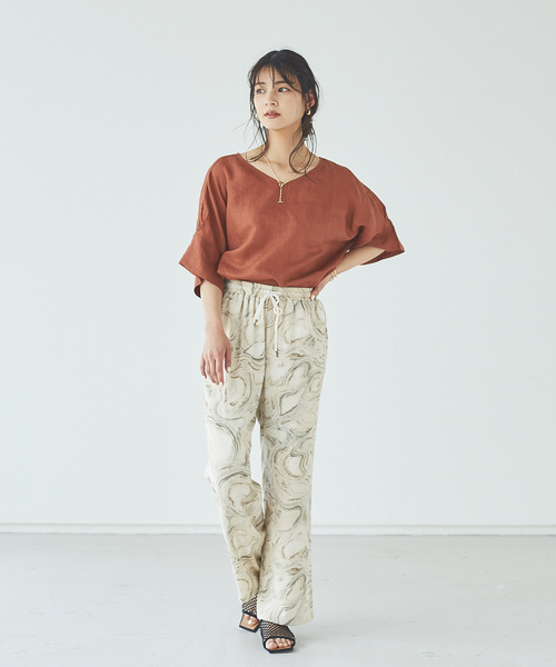 abahouse mavie（アバハウスマヴィ）の「【販売店舗限定】プリントパンツ（その他パンツ・レディース・グレー/アイボリー/スモークピンク・フリー）」の6枚目の写真