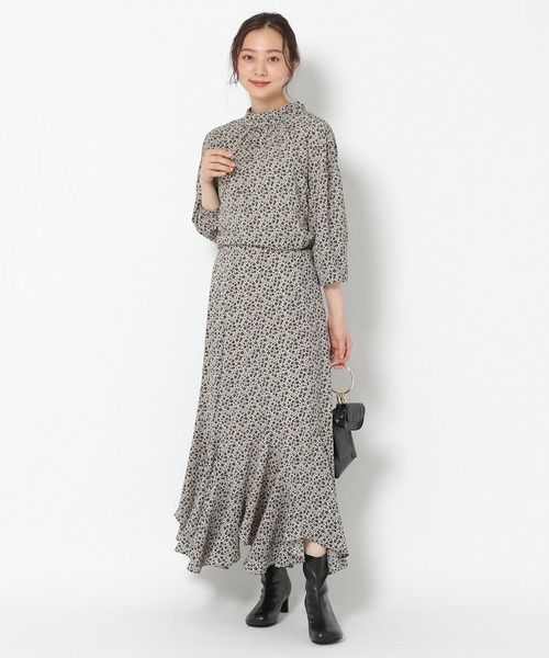 mysty woman(ミスティウーマン)の「オブリークストレッチブーツ 957729(ブーツ・レディース・アイボリー/ブラック・MEDIUM/LARGE)」の6枚目の写真