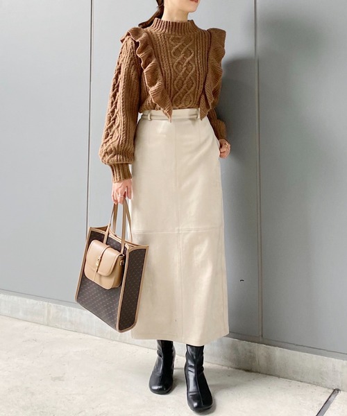 mysty woman(ミスティウーマン)の「オブリークストレッチブーツ 957729(ブーツ・レディース・アイボリー/ブラック・MEDIUM/LARGE)」の12枚目の写真