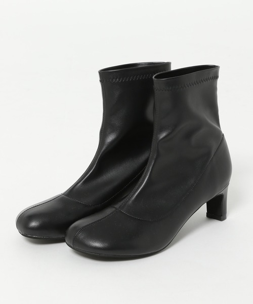 mysty woman(ミスティウーマン)の「オブリークストレッチブーツ 957729(ブーツ・レディース・アイボリー/ブラック・MEDIUM/LARGE)」の10枚目の写真