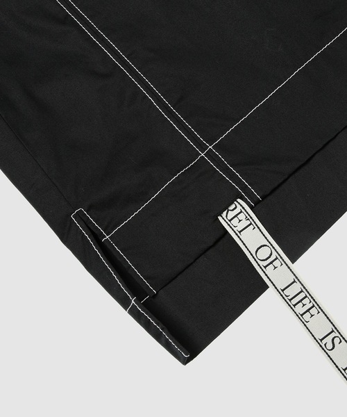 JW Anderson（ジェイダブリューアンダーソン）の「O/W JWA PULLER PARKA（パーカー・メンズ・グリーン/ブラック・46/48/50）」の5枚目の写真