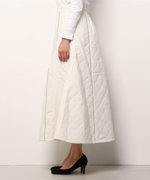Per sist ence(パーシエンス)の「Per sist ence/パーシエンス 中綿ダイヤキルトフレアスカート(スカート・レディース・アイボリー/ブラック・FREE)」の3枚目の写真