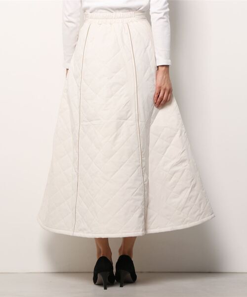 Per sist ence(パーシエンス)の「Per sist ence/パーシエンス 中綿ダイヤキルトフレアスカート(スカート・レディース・アイボリー/ブラック・FREE)」の4枚目の写真