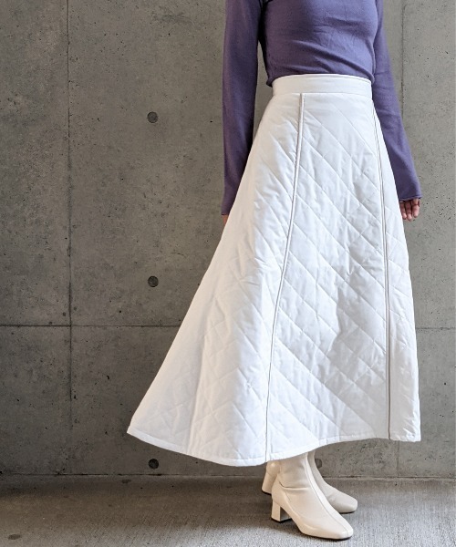 Per sist ence(パーシエンス)の「Per sist ence/パーシエンス 中綿ダイヤキルトフレアスカート(スカート・レディース・アイボリー/ブラック・FREE)」の15枚目の写真