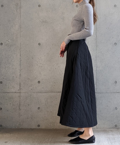Per sist ence(パーシエンス)の「Per sist ence/パーシエンス 中綿ダイヤキルトフレアスカート(スカート・レディース・アイボリー/ブラック・FREE)」の9枚目の写真