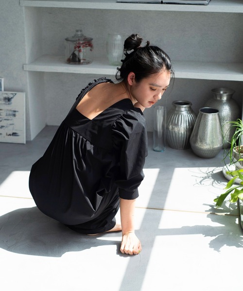 ONEME(ワンム)の「【 ONEME 】 Easy Noble Dress(ワンピース・レディース・ブラック/ダークグリーン・FREE)」の2枚目の写真