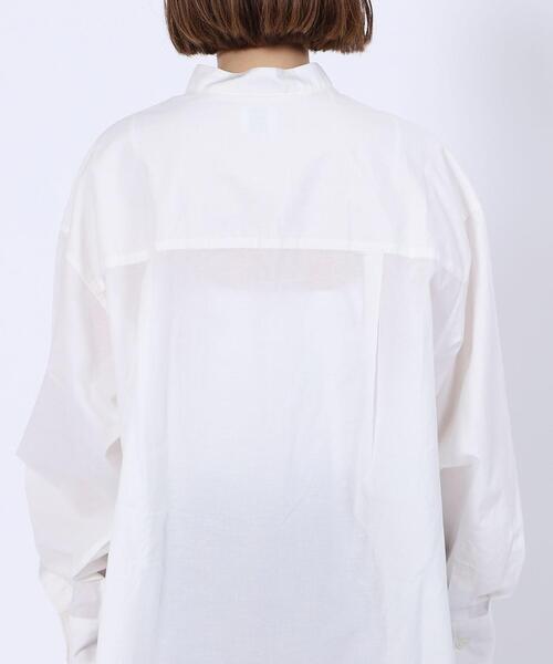 coen（コーエン）の「コットンブレンドバンドカラーシャツ#（シャツ/ブラウス・レディース・ベージュ/ネイビー/オフホワイト/ライトブルー・LARGE/MEDIUM）」の22枚目の写真