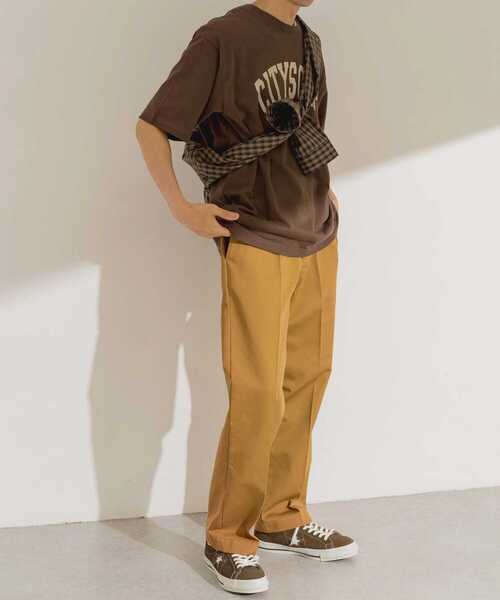 URBAN RESEARCH DOORS（アーバンリサーチドアーズ）の「カレッジプリントTシャツ（Tシャツ/カットソー・メンズ・ブラウン/ライトグレー/ホワイト・38/40）」の5枚目の写真