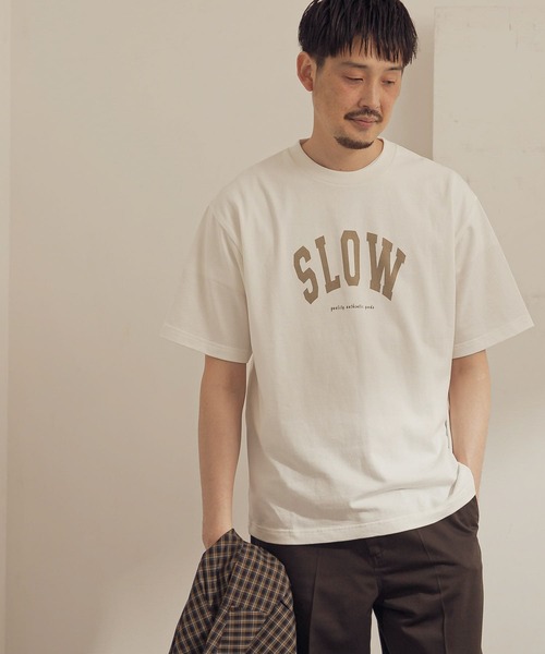 URBAN RESEARCH DOORS（アーバンリサーチドアーズ）の「カレッジプリントTシャツ（Tシャツ/カットソー・メンズ・ブラウン/ライトグレー/ホワイト・38/40）」の12枚目の写真