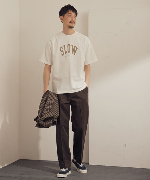 URBAN RESEARCH DOORS（アーバンリサーチドアーズ）の「カレッジプリントTシャツ（Tシャツ/カットソー・メンズ・ブラウン/ライトグレー/ホワイト・38/40）」の14枚目の写真