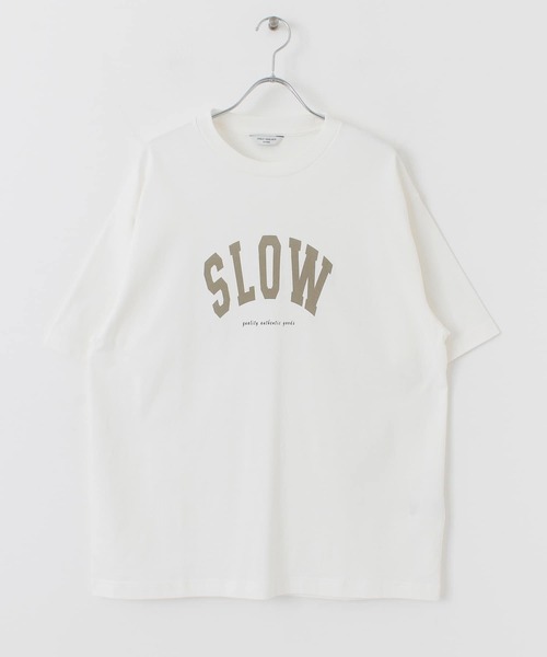 URBAN RESEARCH DOORS（アーバンリサーチドアーズ）の「カレッジプリントTシャツ（Tシャツ/カットソー・メンズ・ブラウン/ライトグレー/ホワイト・38/40）」の21枚目の写真