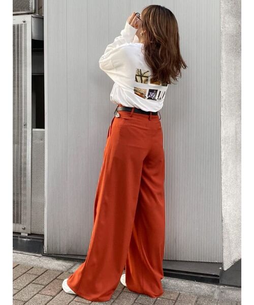 EVRIS（エヴリス）の「グラフィックロンTEE（Tシャツ/カットソー・レディース・ホワイト/ブラック・FREE）」の5枚目の写真