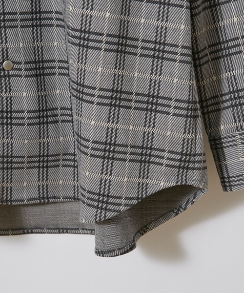 Curly(カーリー)の「#【CURLY&Co./カーリー】FINSBURY RC SHIRTS“Check”/フィンズベリーレギュラーカラーシャツ(シャツ/ブラウス・メンズ・ベージュ/グレー・1/2)」の13枚目の写真
