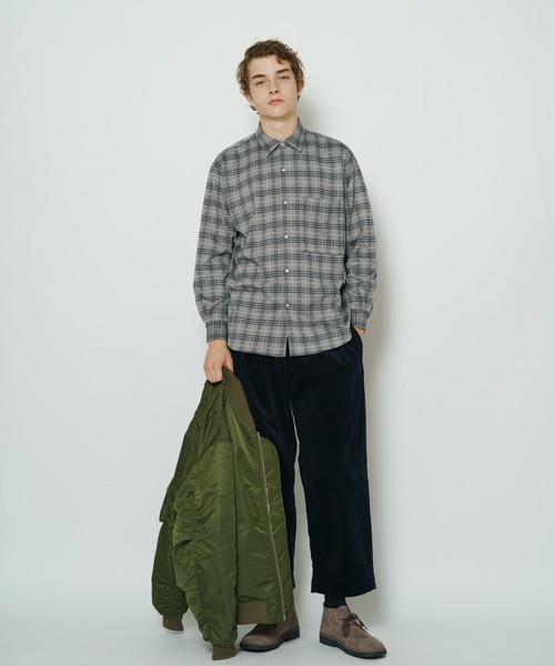 Curly(カーリー)の「#【CURLY&Co./カーリー】FINSBURY RC SHIRTS“Check”/フィンズベリーレギュラーカラーシャツ(シャツ/ブラウス・メンズ・ベージュ/グレー・1/2)」の14枚目の写真