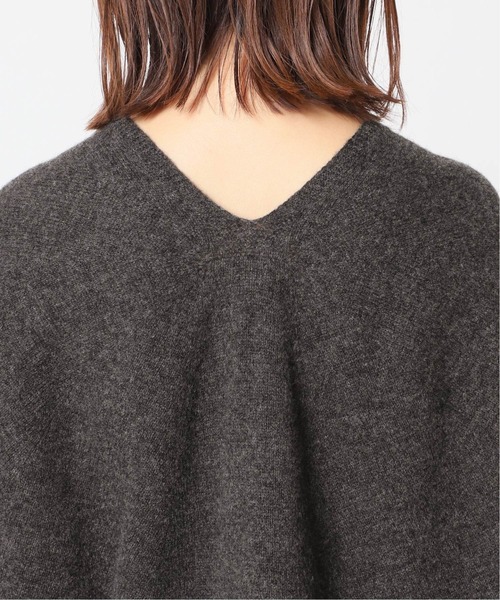IENA（イエナ）の「コクーンVプルオーバー◆（ニット/セーター・レディース・ボルドー/グレー/ナチュラル・FREE）」の13枚目の写真