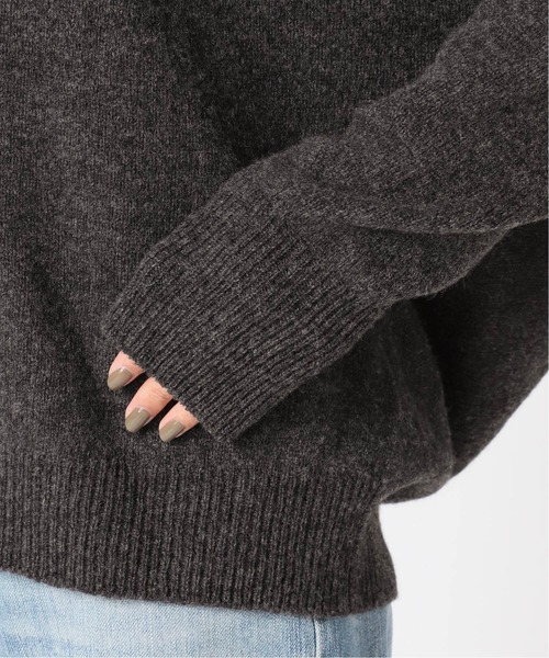 IENA（イエナ）の「コクーンVプルオーバー◆（ニット/セーター・レディース・ボルドー/グレー/ナチュラル・FREE）」の16枚目の写真