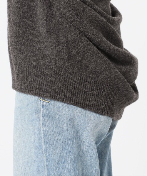 IENA（イエナ）の「コクーンVプルオーバー◆（ニット/セーター・レディース・ボルドー/グレー/ナチュラル・FREE）」の17枚目の写真