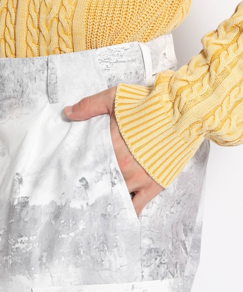 niko and...（ニコアンド）の「【8/19 ヒルナンデスOA放映アイテム】[UNSTUDIED]ペイントプリントカーゴパンツ（カーゴパンツ・メンズ・オフホワイト/カーキ・MEDIUM/LARGE）」の22枚目の写真