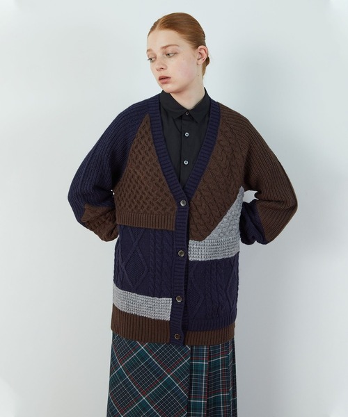 FRAPBOIS（フラボア）の「パッチケーブル（カーディガン/ボレロ・レディース・ホワイト/ネイビー・1）」の3枚目の写真