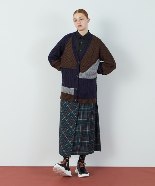 FRAPBOIS（フラボア）の「パッチケーブル（カーディガン/ボレロ・レディース・ホワイト/ネイビー・1）」の12枚目の写真