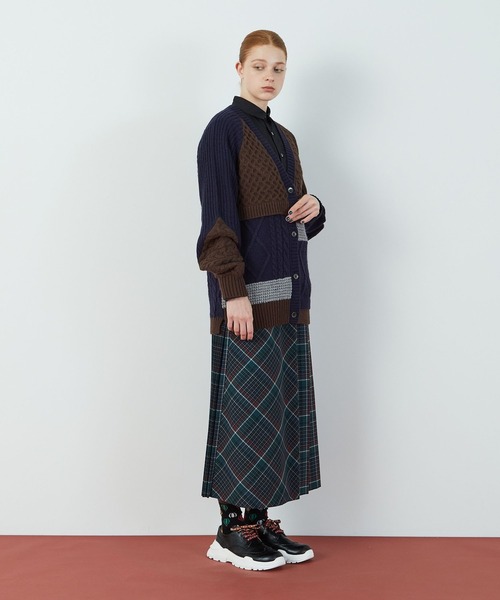 FRAPBOIS（フラボア）の「パッチケーブル（カーディガン/ボレロ・レディース・ホワイト/ネイビー・1）」の10枚目の写真